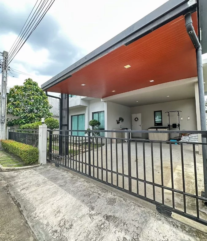 Bangkok, Apartments/Houses, THB 36000/month,  3 BR,  177 Sq. Meter,  For Rent Bangkok House Life Bangkok Boulevard Wongwaen-Rama 9 Saphan Sung