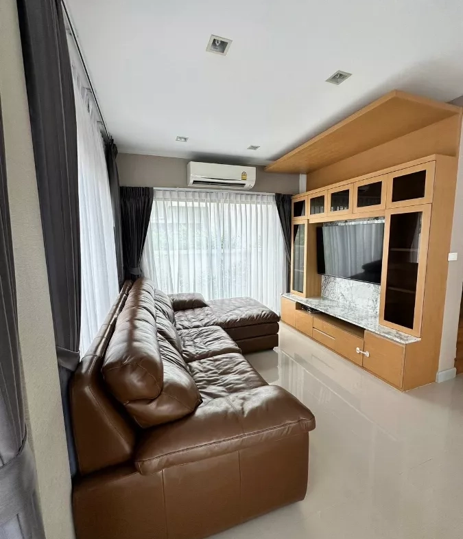 Bangkok, Apartments/Houses, THB 36000/month,  3 BR,  177 Sq. Meter,  For Rent Bangkok House Life Bangkok Boulevard Wongwaen-Rama 9 Saphan Sung