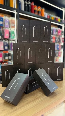 Milan, Wholesale Products, WWW.PHOTVPC.COM New, Sony PS5 Pro, Sony PS5, Samsung S25 Ultra, IPhone 16 Pro, IPhone 16 P