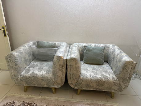 Al Malaz, Furniture, SAR 800,  8 Seater Sofa Mint Condition For Sale 3+3+1+1