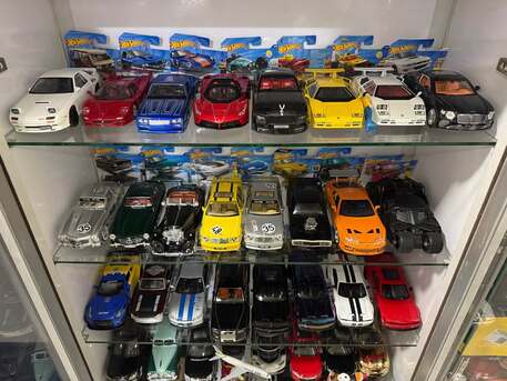 Al Aziziyah, Collectibles, SAR 123,  Metal Toy Cars Diecast Model - مجسمات سيارات