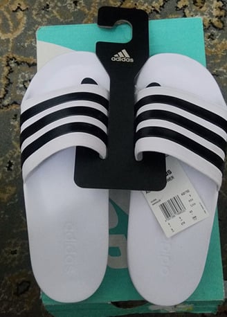 Riyadh, Clothing & Accessories, SAR 70,  شبشب اديداس مقاس 43 للجنسين ...slippers ADIDAS Original