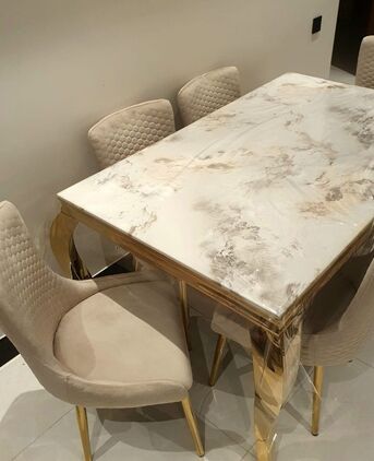 Jeddah, Furniture, SAR 2000,  BRAND NEW HOMECENTRE DINING TABLE