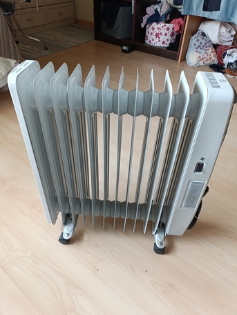Mahooz, Appliances, BHD 25,  Black And Decker Oil Radiator- 2 Nos. (room Heater)