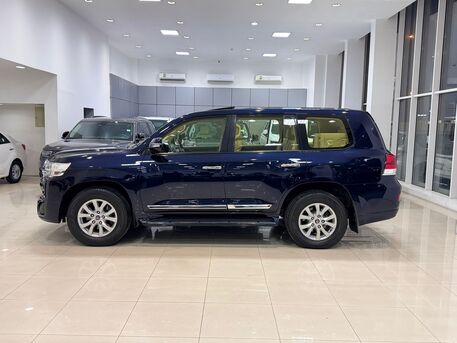 Manama, Vehicles, Cars & Trucks , BHD 15600,  Toyota Land Cruiser GX-R,  2017,  Automatic,  266400 KM,    (Blue)