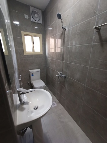 Paris, Apartments, Flats, Houses & Villas, Bhd 120/month,  Studio,  Studio For Small Family Or Couple