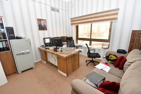 Manama, Offices, BHD 300,  SPACIOUS OFFICE | AFFORDABLE | HEART OF CITY