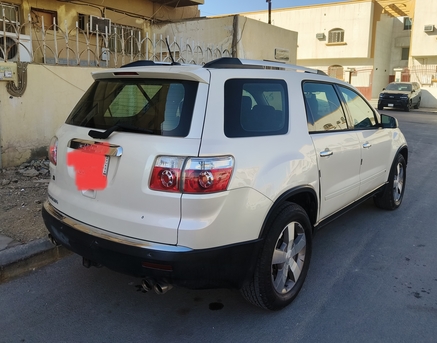 Al Malaz, Vehicles, Cars & Trucks , SAR 14000,  Gmc Acadia,  2010,  Automatic,  293000 KM,