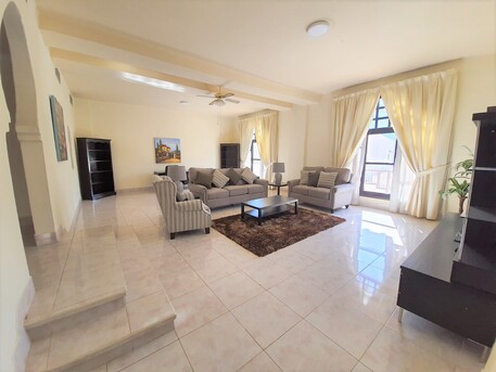 Kuwait City, Villas, KWD 600,  Furnished,  240 Sq. Meter,  Available Villa For Rent In Salwa