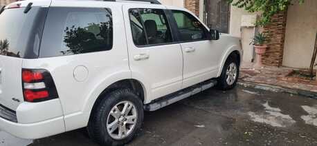 Riyadh, Vehicles, Cars & Trucks , SAR 14000,  Ford Explorer,  2010,  Automatic,  350000 KM,   CLEAN AND NEAT