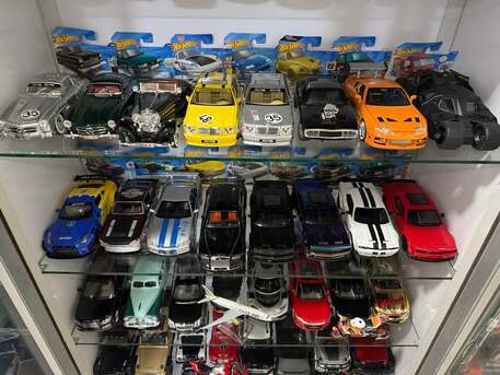 Al Aziziyah, Collectibles, SAR 123,  Metal Toy Cars Diecast Model - مجسمات سيارات