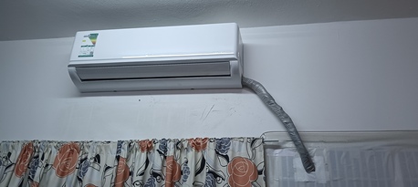 Sulai, Air Conditioners, SAR 1100,  Aircon REDUCED PRICE Split Type  Hot & Cold-Midea. Good As New. With Long Copper Tube