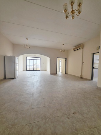 Hoora, Apartments/Houses, BHD 280/month,  2 BR,  Very Neet & Clean Semi Furnished Spacious 2 BHK Balcony Flat Without Ewa @280/BD In Hoora