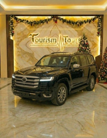 Cairo, Automotive, مفخرة الأرض.. إيجار تويوتا لاندكروزر VXR الفخا