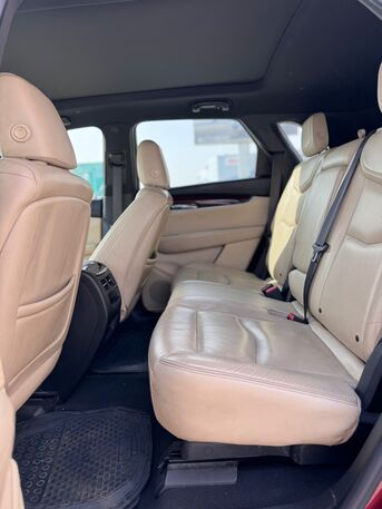 Manama, Vehicles, Cars & Trucks , BHD 4500,  Cadillac XT5,  2017,  Automatic,  166100 KM,   /  (Red)