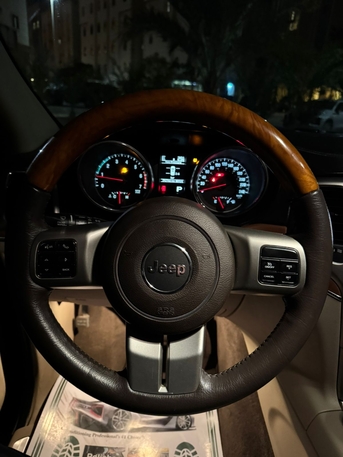 Jeddah, Vehicles, Cars & Trucks , SAR 27000,  Jeep Cherokee,  2011,  Automatic,  242000 KM,   Overland In Excellent Condition