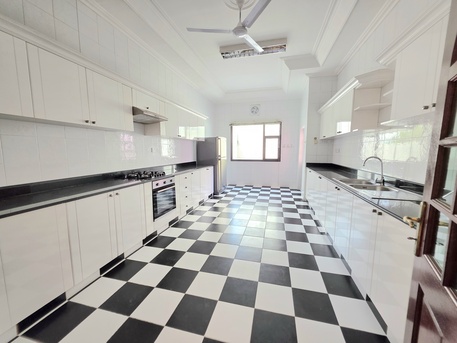 Manama, Apartments/Houses, BHD 550/month,  3 BR,  Spacious 3 Bedroom Semi Furnished Stand Alone Private Villa For Rent.