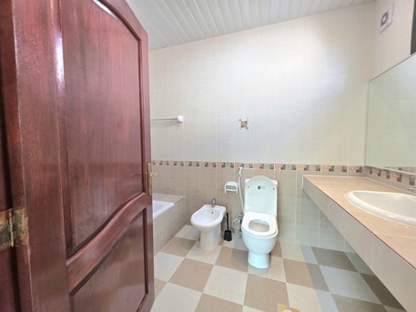 Manama, Apartments/Houses, BHD 550/month,  3 BR,  Spacious 3 Bedroom Semi Furnished Stand Alone Private Villa For Rent.