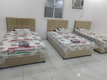 Jeddah, Furniture, SAR 11,  We Have All Kind Of Medium Size Beds