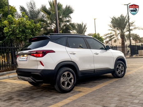 Manama, Vehicles, Cars & Trucks , BHD 2,  Kia Seltos,  2023,  Automatic,  32900 KM,