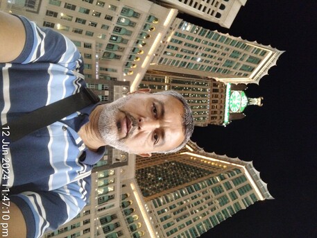 Jeddah, Rideshare, Jedha To Madeena And Makkah Ride With Family