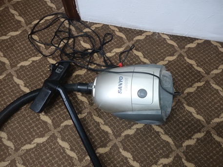 Riyadh, Household Items, SAR 60,  Single Mattress And Big Cushion And Vaccuume Cleaner And Kids Scooter