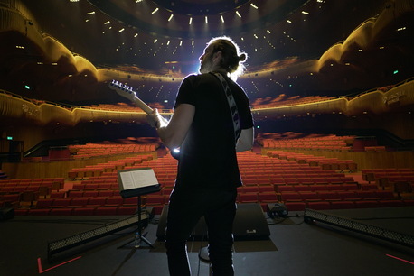 Amsterdam, Lessons Offered, Professional Guitarist And Musician Offers Guitar, Composition And Ear Training Lessons.