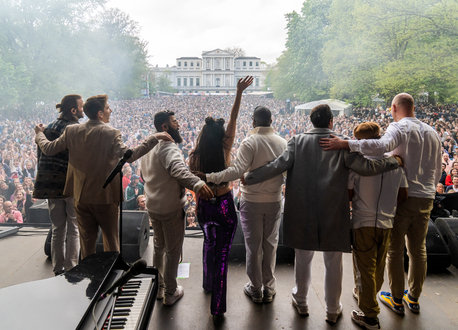 Amsterdam, Lessons Offered, Professional Guitarist And Musician Offers Guitar, Composition And Ear Training Lessons.