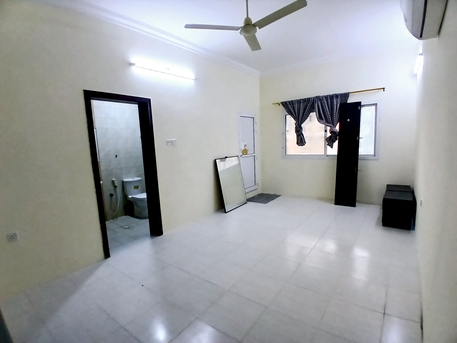 Hidd, Apartments/Houses, BHD 170/month,  1 BR,  Flat 1bhk Inclusive Ewa With Limit