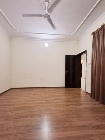 Umm Al Hassam, Apartments/Houses, BHD 350/month,  3 BR,  Spacious Semi Furnished 3 BHK Balcony Flat With Ewa, Parking,WiFi.@350/BD In Um Al Assam