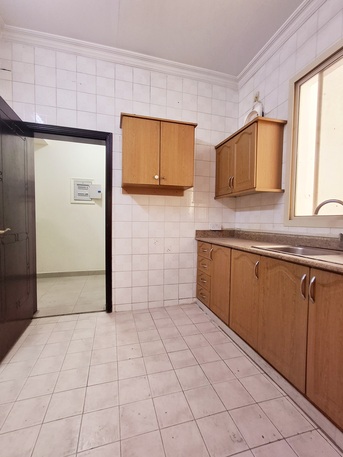 Umm Al Hassam, Apartments/Houses, BHD 350/month,  3 BR,  Spacious Semi Furnished 3 BHK Balcony Flat With Ewa, Parking,WiFi.@350/BD In Um Al Assam