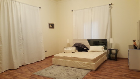 Busaiteen, Apartments/Houses, BHD 0450/month,  Furnished,  4 BR,  234 Sq. Meter,  3.Bedroom / 2.Bedroom Luxury Apartment / 4.Bedroom Villa