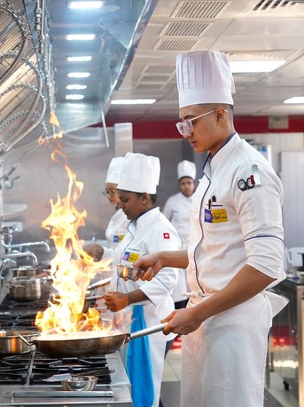 New Delhi, Restaurants, Top Hotel Management Courses In Delhi For A Succes, New Delhi, India