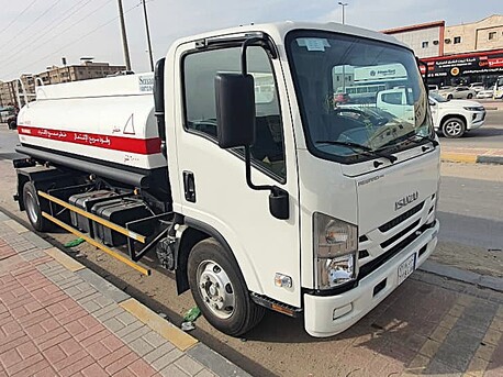 Jubail, Automotive, 2025 Model 6000 Litre Brand New Diesel Tanker Available Rent