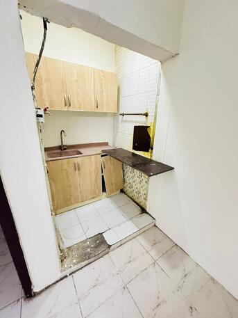 Gudaibiya, Apartments/Houses, BHD 145/month,  1 BR,  Flat For Rent In Gudaibiya With EWA , Unlimited Near Awal Nesto