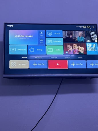 Riyadh, Electronics, SAR 250,  GEEPAS TV For Sale: 32-Inch HD Smart LED TV (Black)