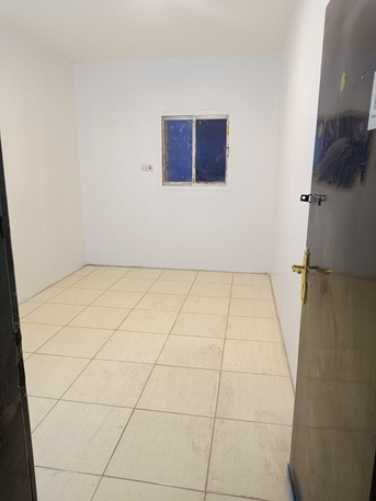 Al Khalidiyah, Apartments/Houses, SAR 11000/year,  1 BR,  Excective Bachelor Studio Apartments Available