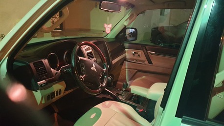 Riyadh, Vehicles, Cars & Trucks , SAR 34000,  Mitsubishi Pajero,  2016,  Automatic,  251000 KM,