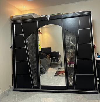 Jeddah, Furniture, SAR 1150,  Good Condition - King Bed, 2 Side Tables & Almarah - Price Slight Negotiable