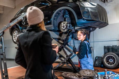 Singapore, Business, Volt Autocare