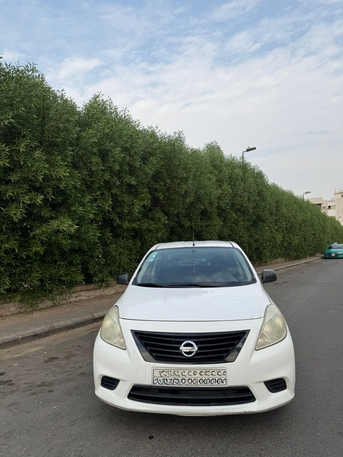 Riyadh, Vehicles, Cars & Trucks , SAR 18000,  Nissan Sunny,  2013,  Manual,  272 KM,