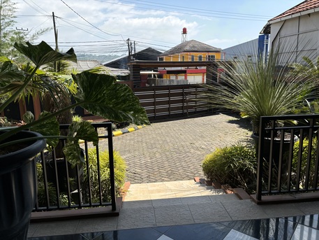 Jakarta, Villas, USD 950,  Furnished,  600 Sq. Meter,  Private 4BR Family Villa Indonesia USD 950/month