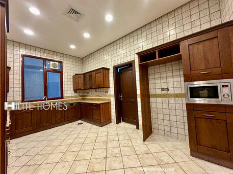 Kuwait City, Apartments/Houses, KWD 850/month,  4 BR,  Four Bedroom Floor For Rent In Salwa