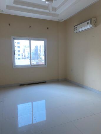 Busaiteen, Apartments/Houses, 3 BR,  Semi Furnished Flat For Rent In Busaiteen