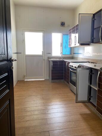 Busaiteen, Apartments/Houses, 3 BR,  Semi Furnished Flat For Rent In Busaiteen