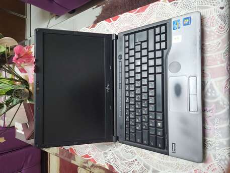 Dammam, Computers, SAR 899,  Fujitsu I5 Laptop In Very Good Condition For Sale
