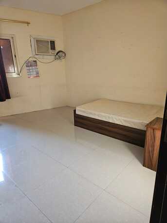 Al Rajhi, Sublets, SAR 1400/month,  Studio,  1400 PM Furnished Room With Separate Bathroom For Executive Bachelor