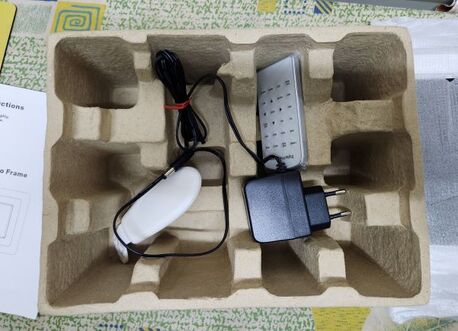 Dammam, Electronics, SAR 149,  Siemens Digital Photo Frame For Sale (Brand New)