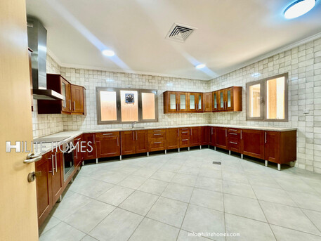 Kuwait City, Villas, KWD 2000,  Villa With Garden For Rent In Egaila