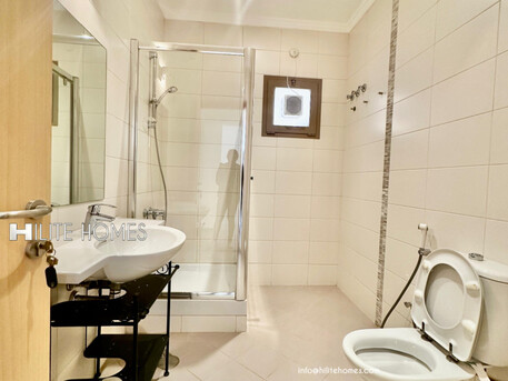 Kuwait City, Villas, KWD 2000,  Villa With Garden For Rent In Egaila